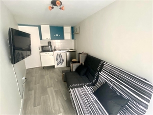 appartement à la location -   39000  LONS-LE-SAUNIER, surface 17 m2 location appartement - APR717424